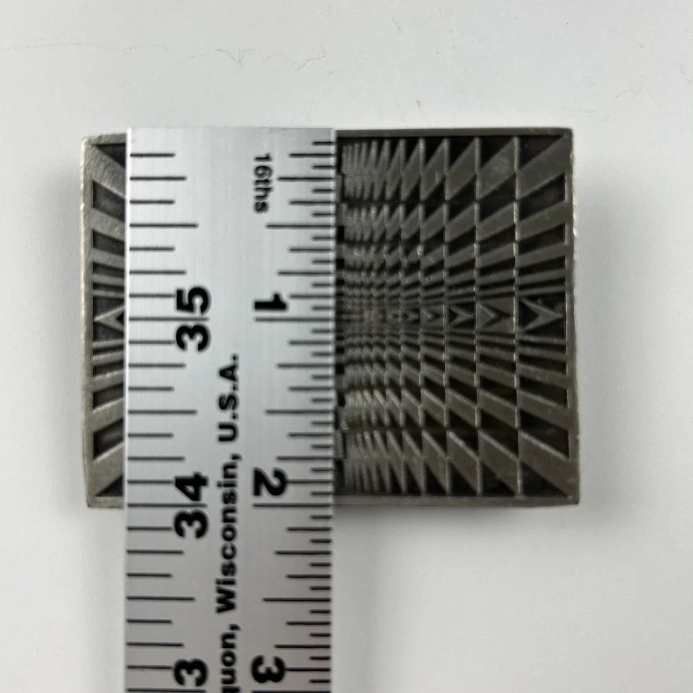 Vintage 1974 Bergamot Brass Works Op-Art‎ Geometric Maze Z-120 Belt Buckle